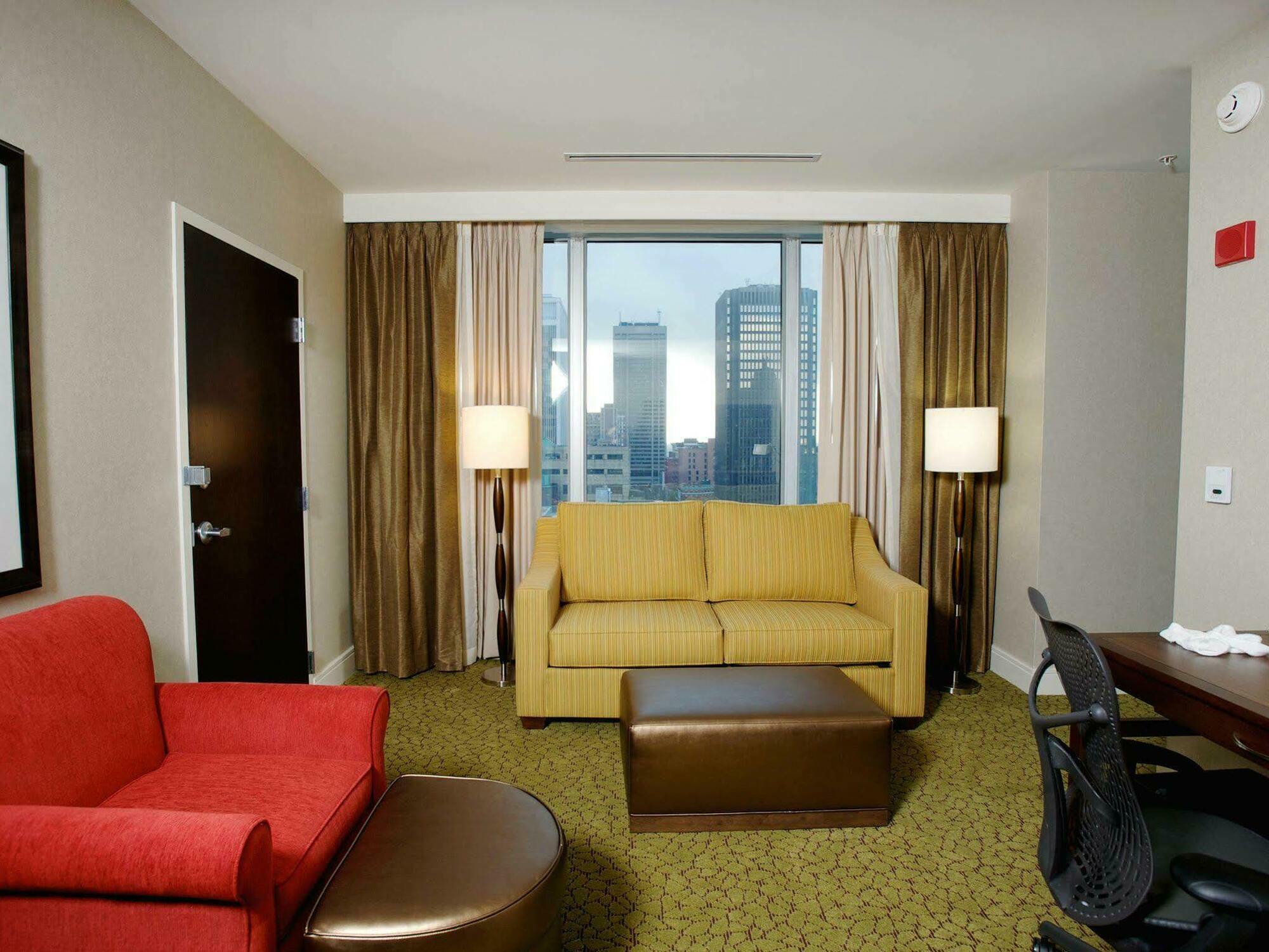 The Hilton Garden Inn Buffalo-Downtown Exterior foto